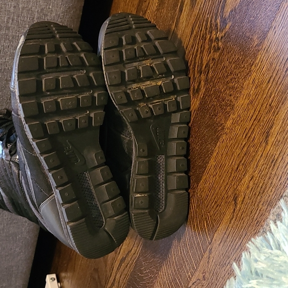 Rare Nike sneaker boots - Picture 5 of 7